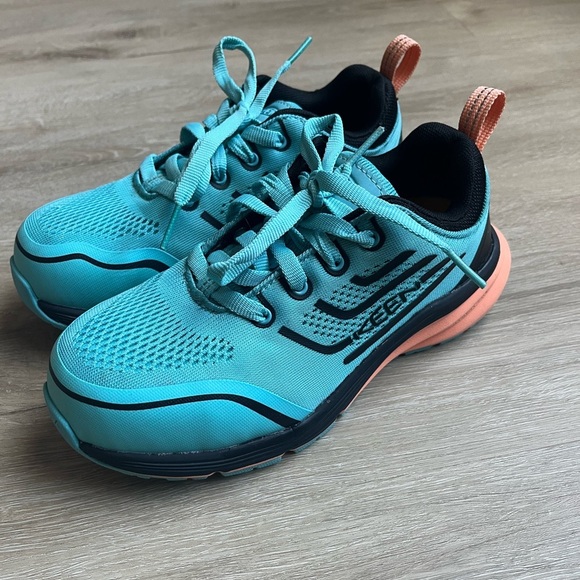 KEEN Utility Women's SZ 5 Waterproof Work Shoe Steel Toe Oil and Slip Resistant - Picture 1 of 8